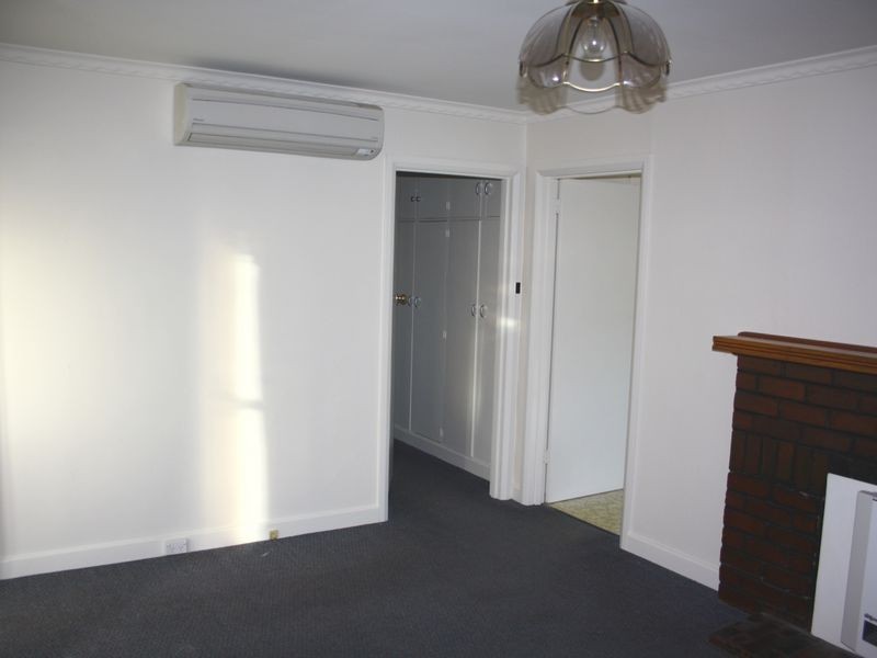 1/265 Cambridge Road, Warrane TAS 7018