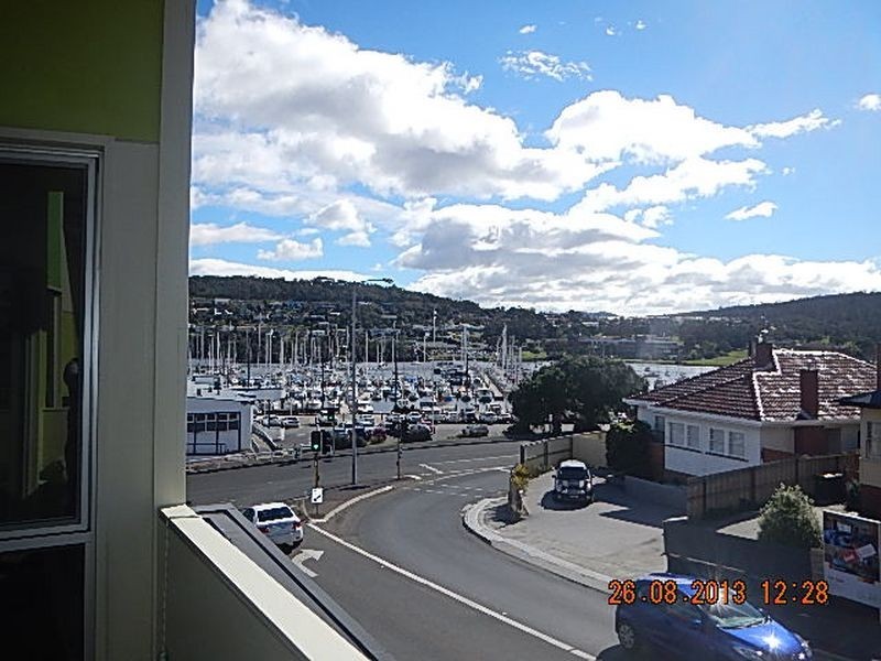 3/3 Clarence Street, Bellerive TAS 7018