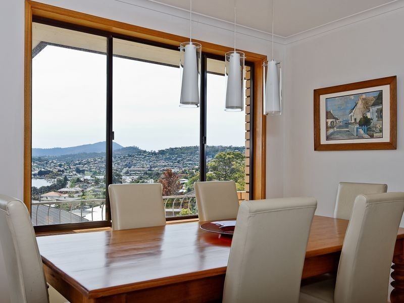 8 Cyrus Court, Rose Bay TAS 7015