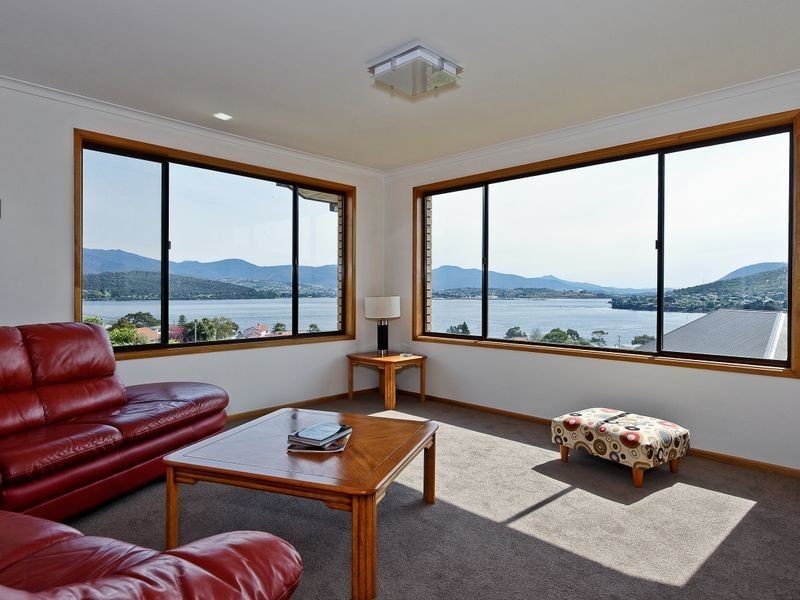 8 Cyrus Court, Rose Bay TAS 7015