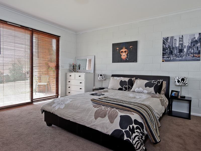 8 Cyrus Court, Rose Bay TAS 7015
