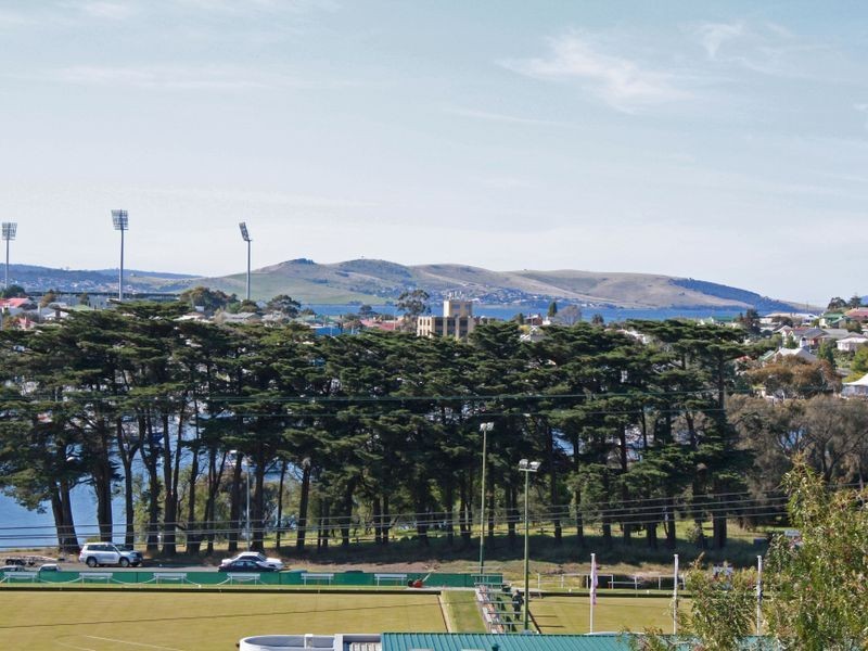 39 Bastick Street, Rosny TAS 7018