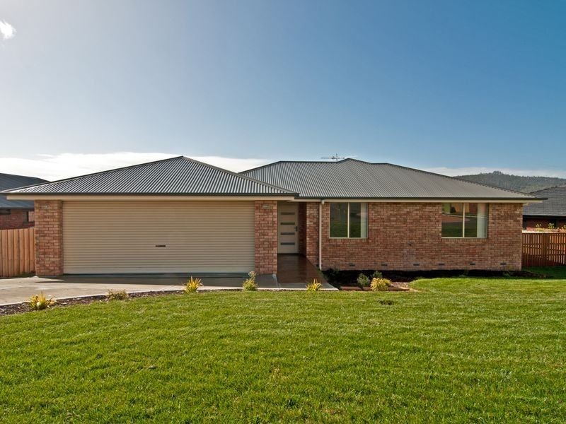 2 Lumsden Road, Howrah TAS 7018