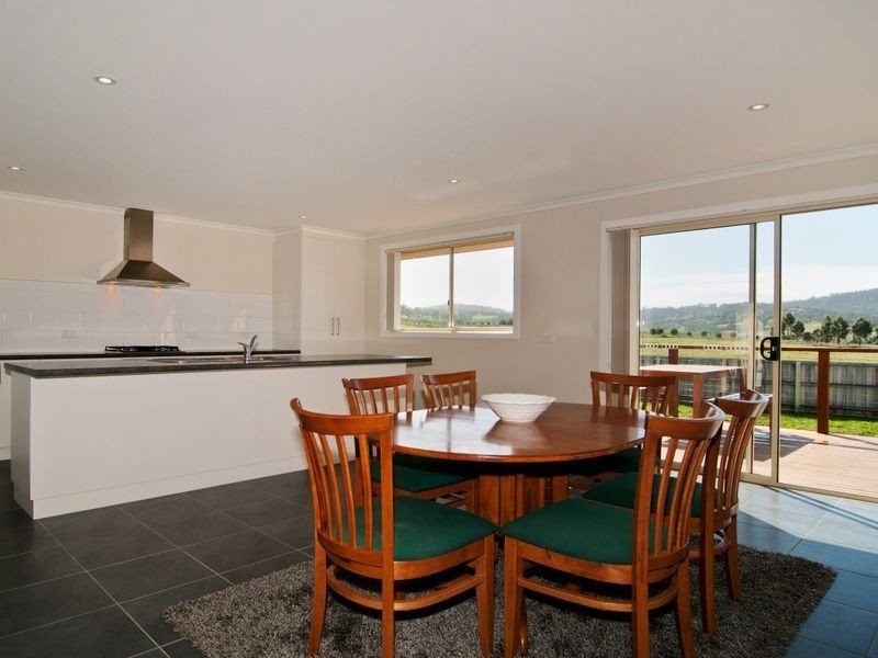 2 Lumsden Road, Howrah TAS 7018