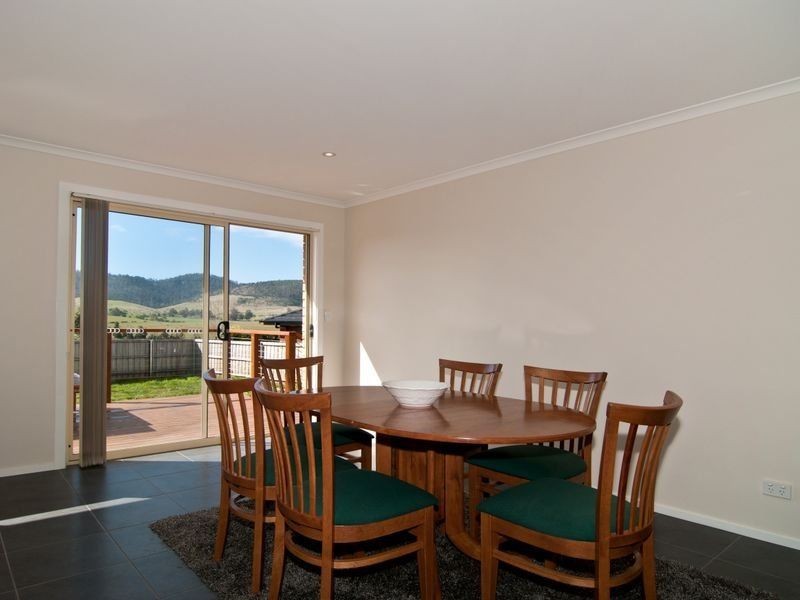 2 Lumsden Road, Howrah TAS 7018