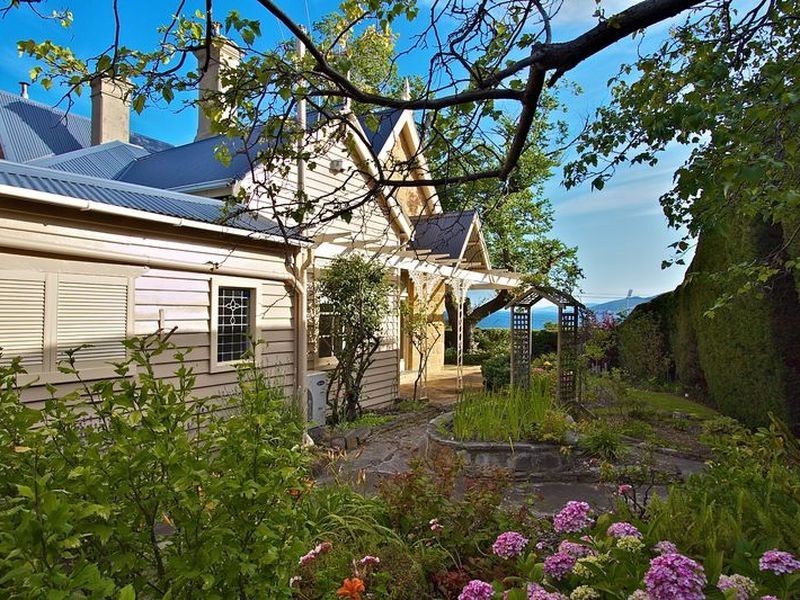 2 Hill Street, Bellerive TAS 7018