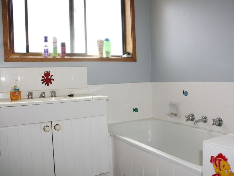 54 Honolulu Street, Midway Point TAS 7171