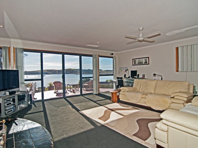 25 Barton Avenue, Triabunna TAS 7190