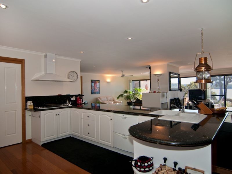 25 Barton Avenue, Triabunna TAS 7190