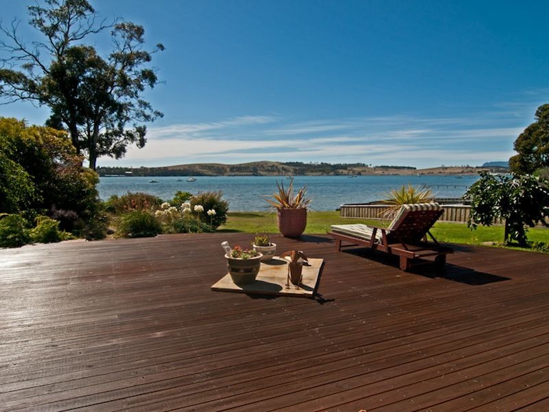 25 Barton Avenue, Triabunna TAS 7190