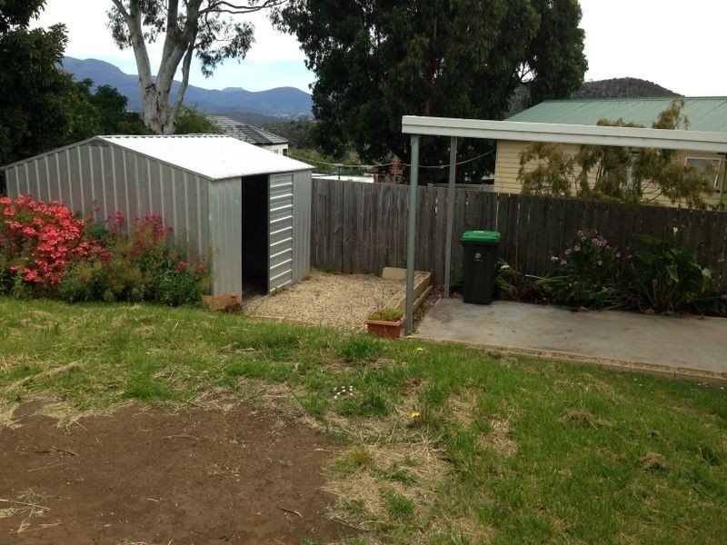 9 Binalong Road, Mornington TAS 7018