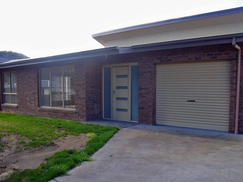 2/5 Erebus Street, Warrane TAS 7018