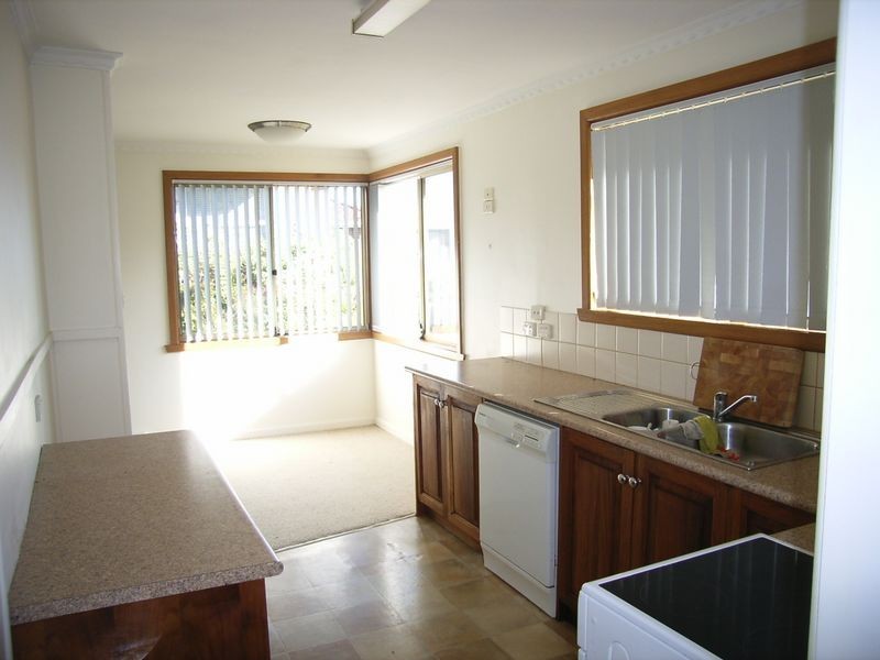 20 Henley Street, Lindisfarne TAS 7015