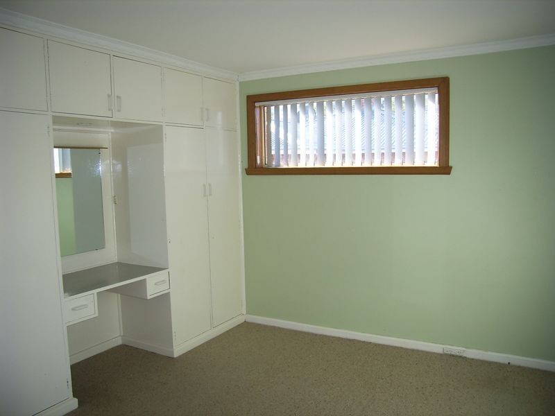 20 Henley Street, Lindisfarne TAS 7015