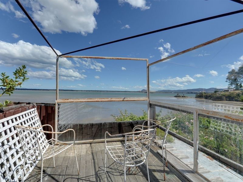 12 Geeves Crescent, Midway Point TAS 7171