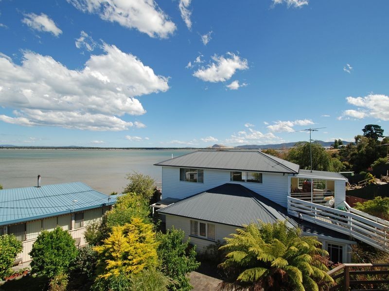 12 Geeves Crescent, Midway Point TAS 7171