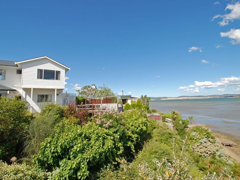 12 Geeves Crescent, Midway Point TAS 7171