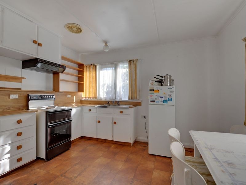 12 Geeves Crescent, Midway Point TAS 7171