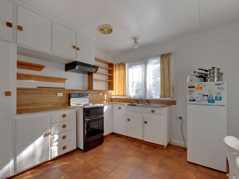 12 Geeves Crescent, Midway Point TAS 7171