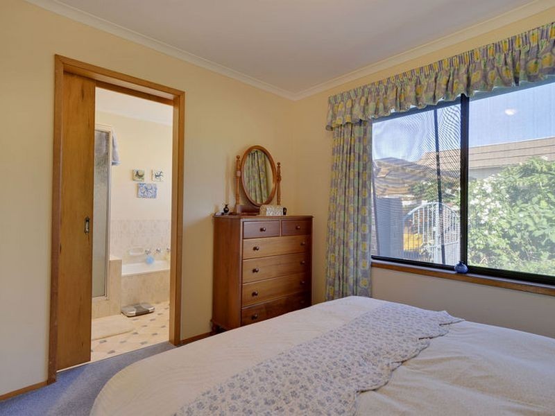 10 Cremorne Avenue, Cremorne TAS 7024