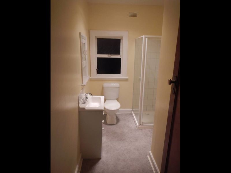 186 East Derwent Highway, Lindisfarne TAS 7015