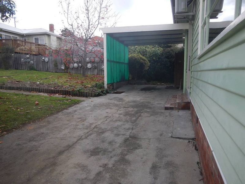 186 East Derwent Highway, Lindisfarne TAS 7015