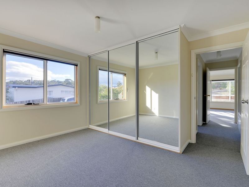 1/90 Gordons Hill Road, Lindisfarne TAS 7015