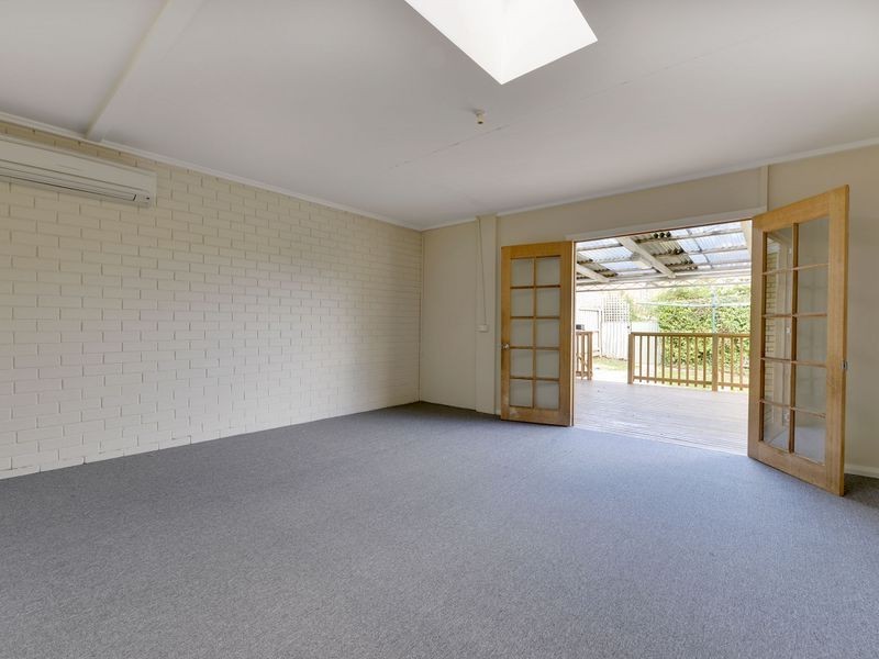 1/90 Gordons Hill Road, Lindisfarne TAS 7015