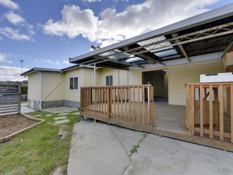 1/90 Gordons Hill Road, Lindisfarne TAS 7015