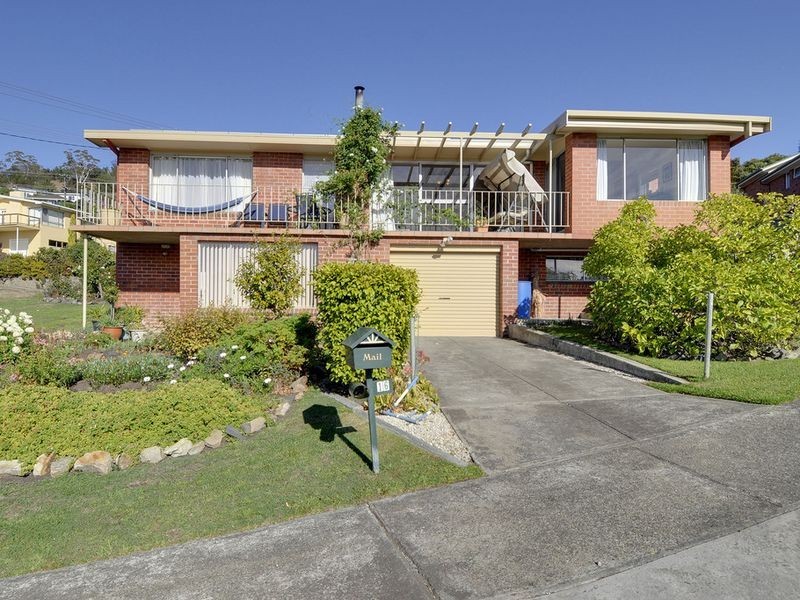 16 Tavistock Road, Austins Ferry TAS 7011