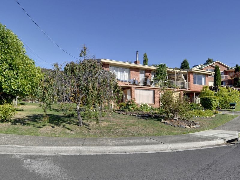 16 Tavistock Road, Austins Ferry TAS 7011