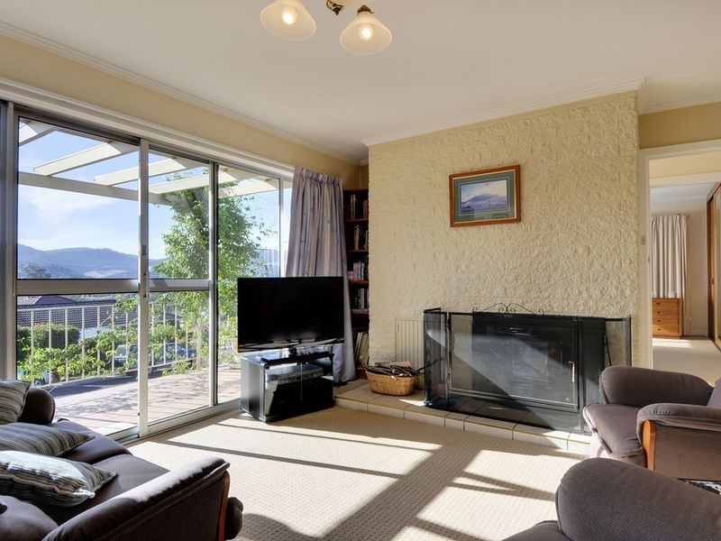 16 Tavistock Road, Austins Ferry TAS 7011