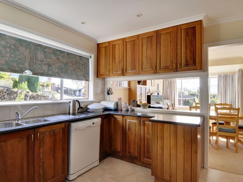 16 Tavistock Road, Austins Ferry TAS 7011