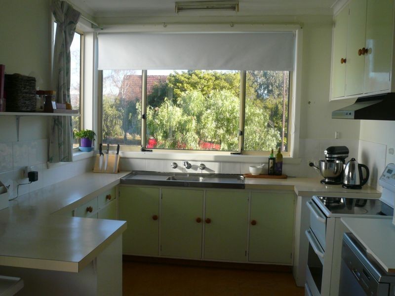 8 Ninda Street, Rosny TAS 7018