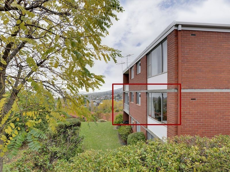 4/320A Davey Street, South Hobart TAS 7004