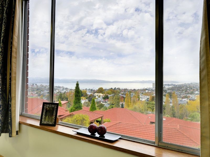 4/320A Davey Street, South Hobart TAS 7004