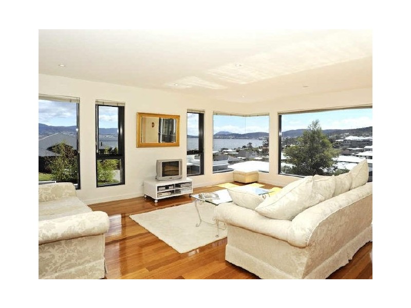 52 Arlunya Street, Tranmere TAS 7018