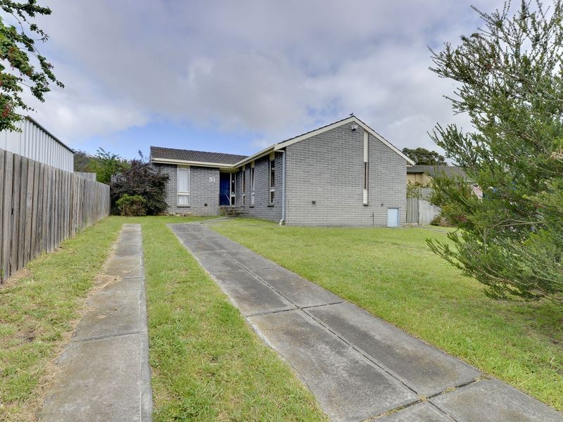 31 Fontain Circle, Rokeby TAS 7019
