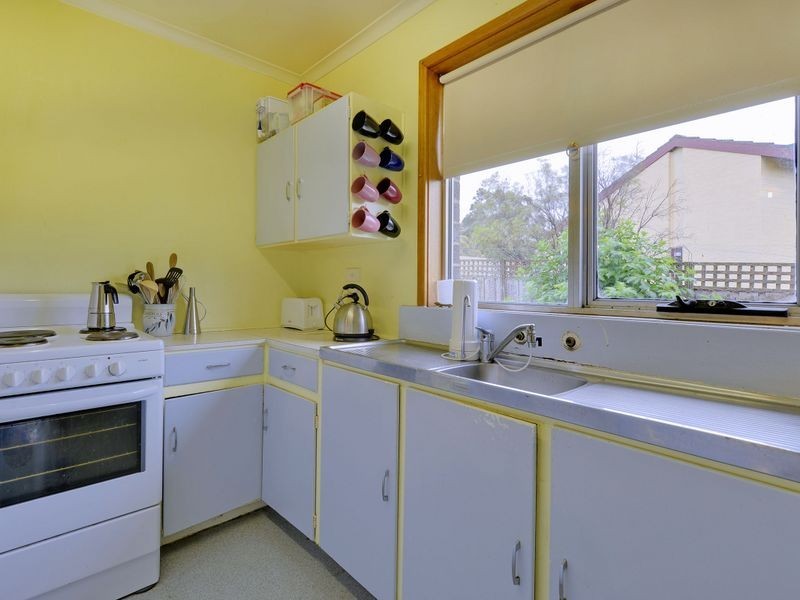 31 Fontain Circle, Rokeby TAS 7019