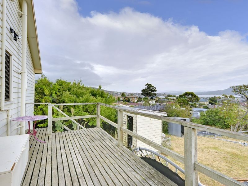 1 Norman Circle, Glenorchy TAS 7010