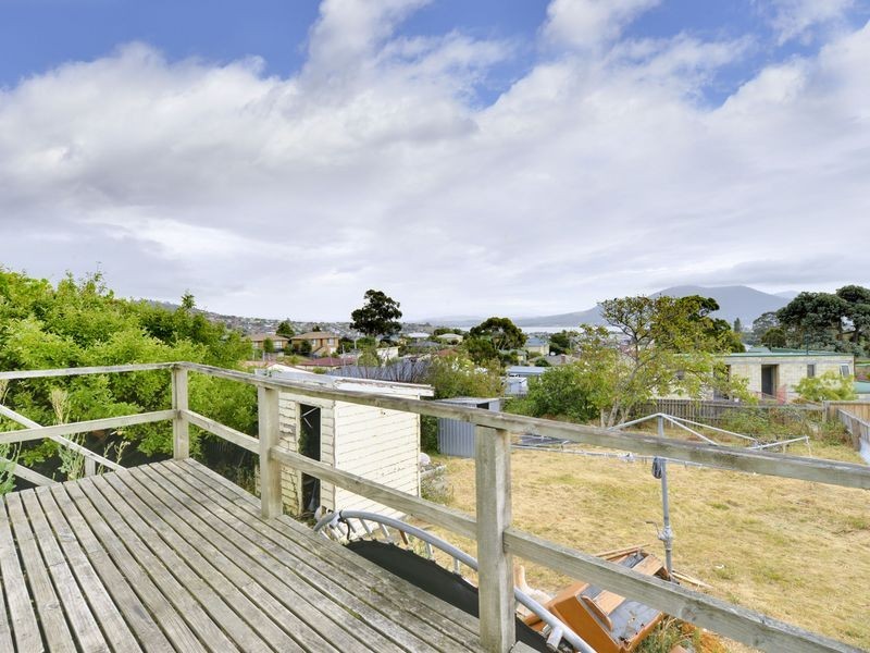 1 Norman Circle, Glenorchy TAS 7010