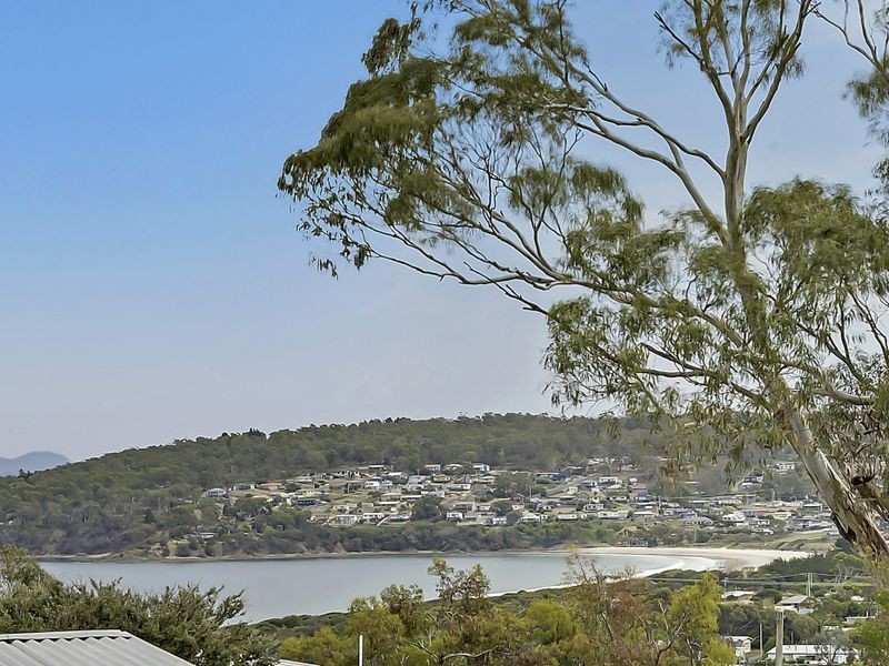 18 Spiraea Street, Primrose Sands TAS 7173