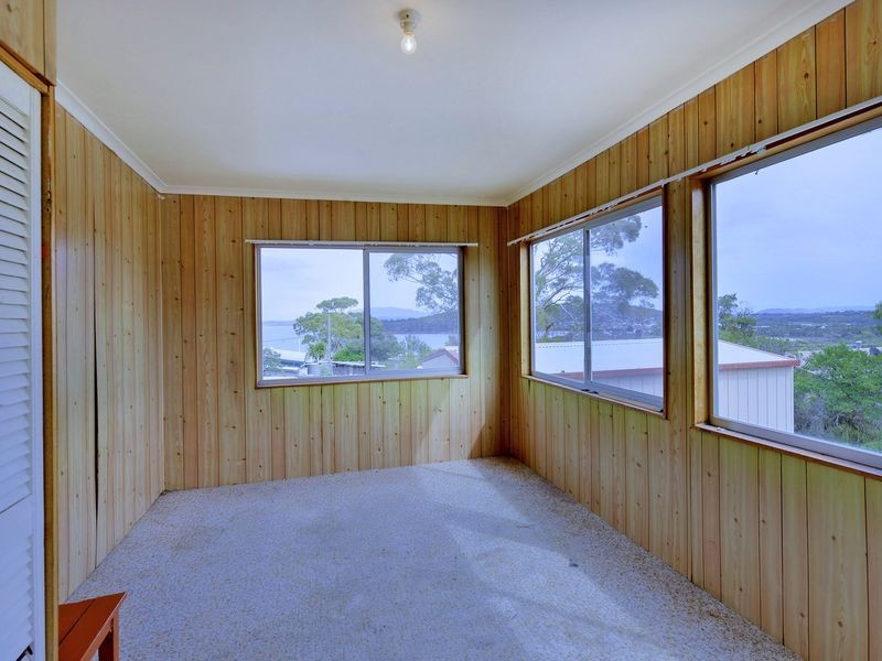 18 Spiraea Street, Primrose Sands TAS 7173