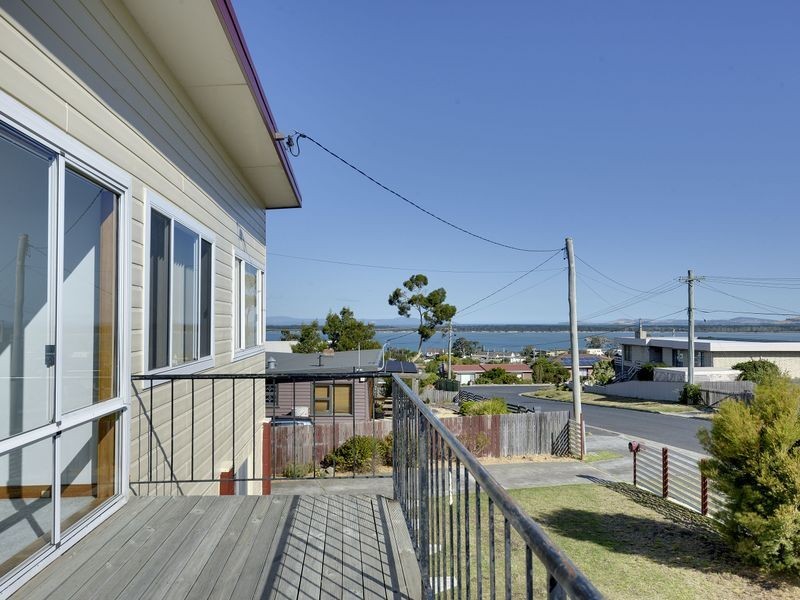 5 Singapore Street, Midway Point TAS 7171