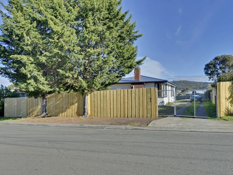 10 Carslake Street, Clarendon Vale TAS 7019