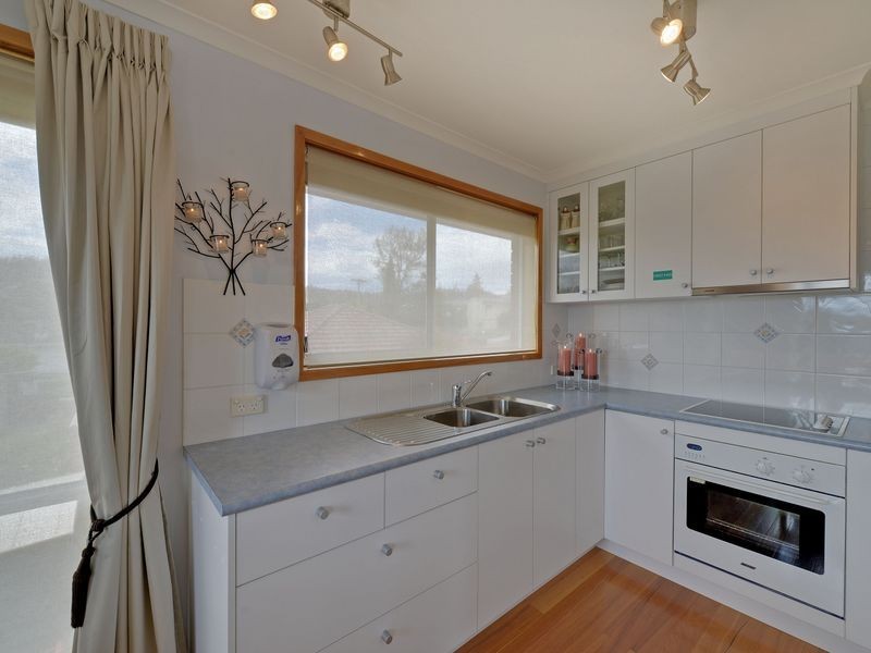 27 Kenton Road, Geilston Bay TAS 7015