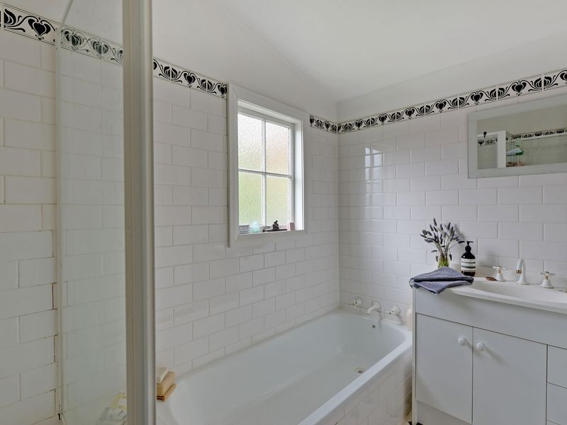 11 Ferndene Avenue, South Hobart TAS 7004