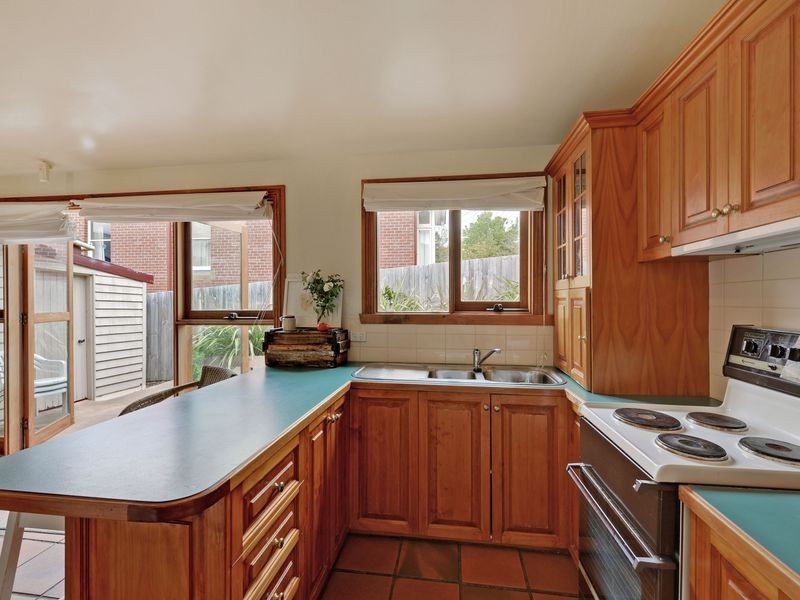 11 Ferndene Avenue, South Hobart TAS 7004