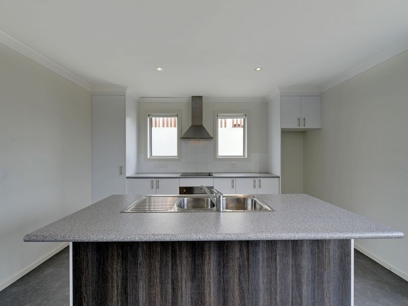 2/55 Horizon Drive, Sorell TAS 7172