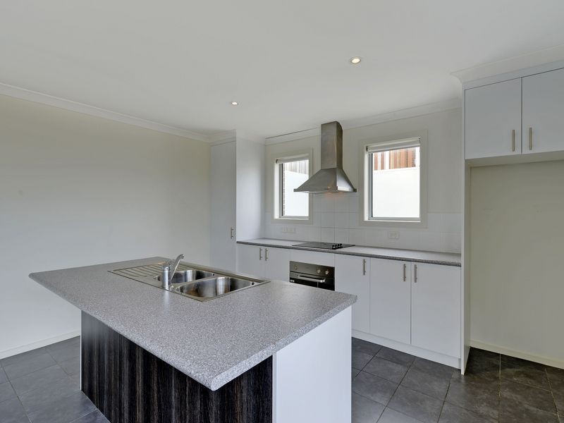 2/55 Horizon Drive, Sorell TAS 7172